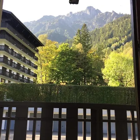 아파트 Studio With Balcony In